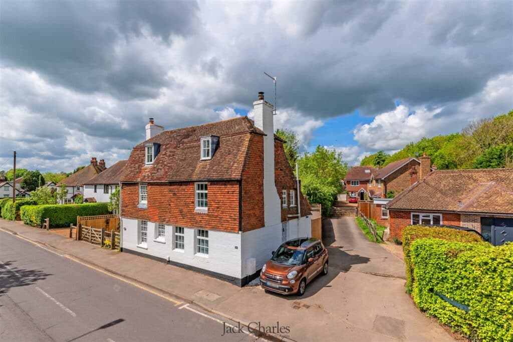 Leigh Road, Hildenborough, Tonbridge Jack Charles Estate Agents Tonbridge